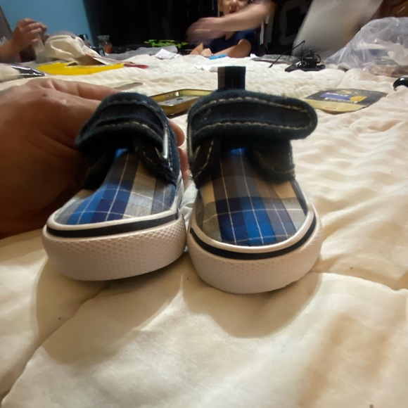 Baby boys shoes - Picture 1 of 2